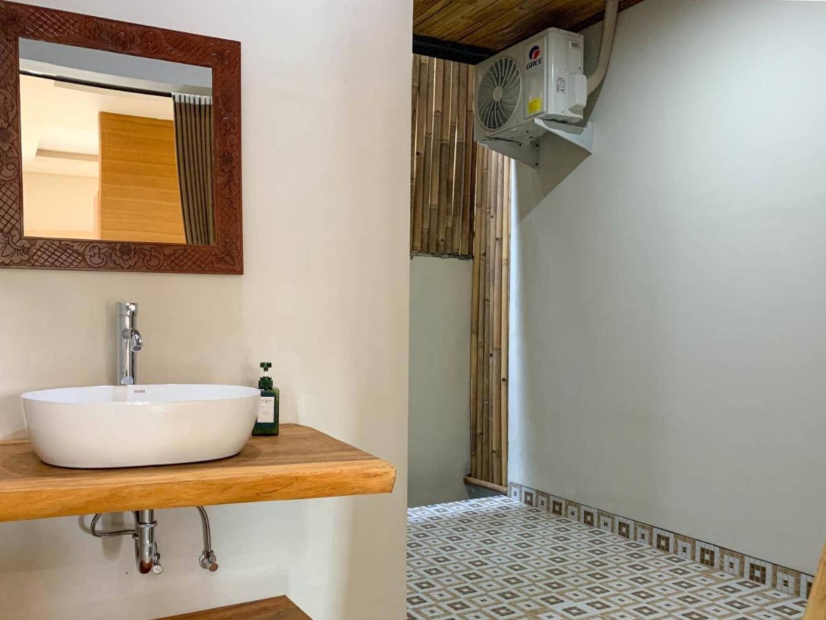 Candra Loka Studio & Apartment By The Loka Kerobokan Extérieur photo