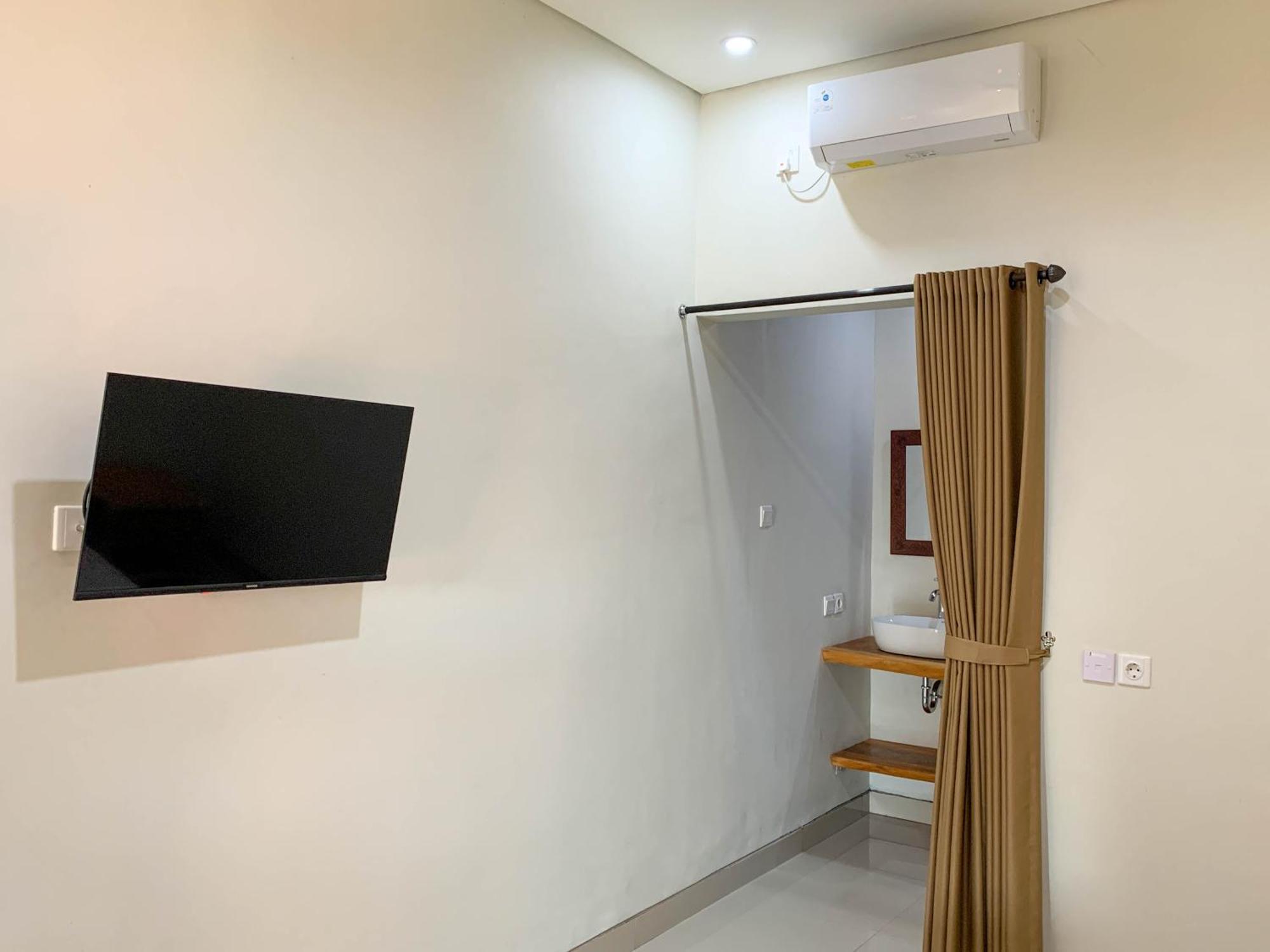 Candra Loka Studio & Apartment By The Loka Kerobokan Extérieur photo